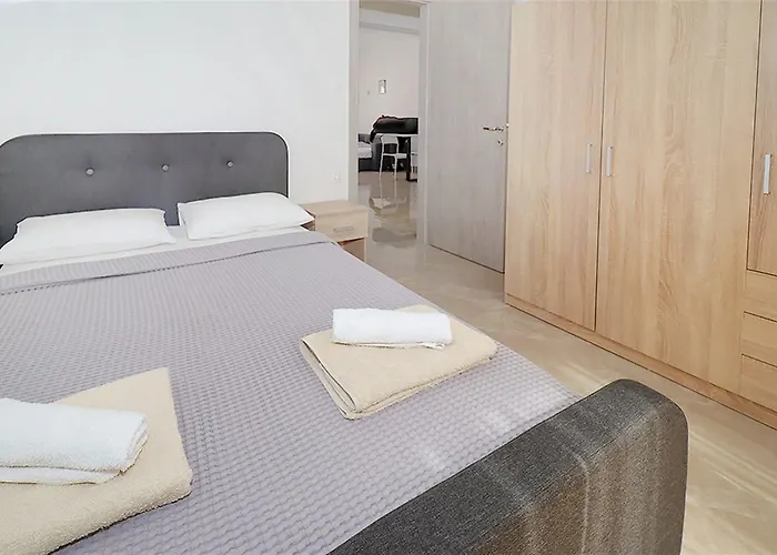 Stasi Apartment *